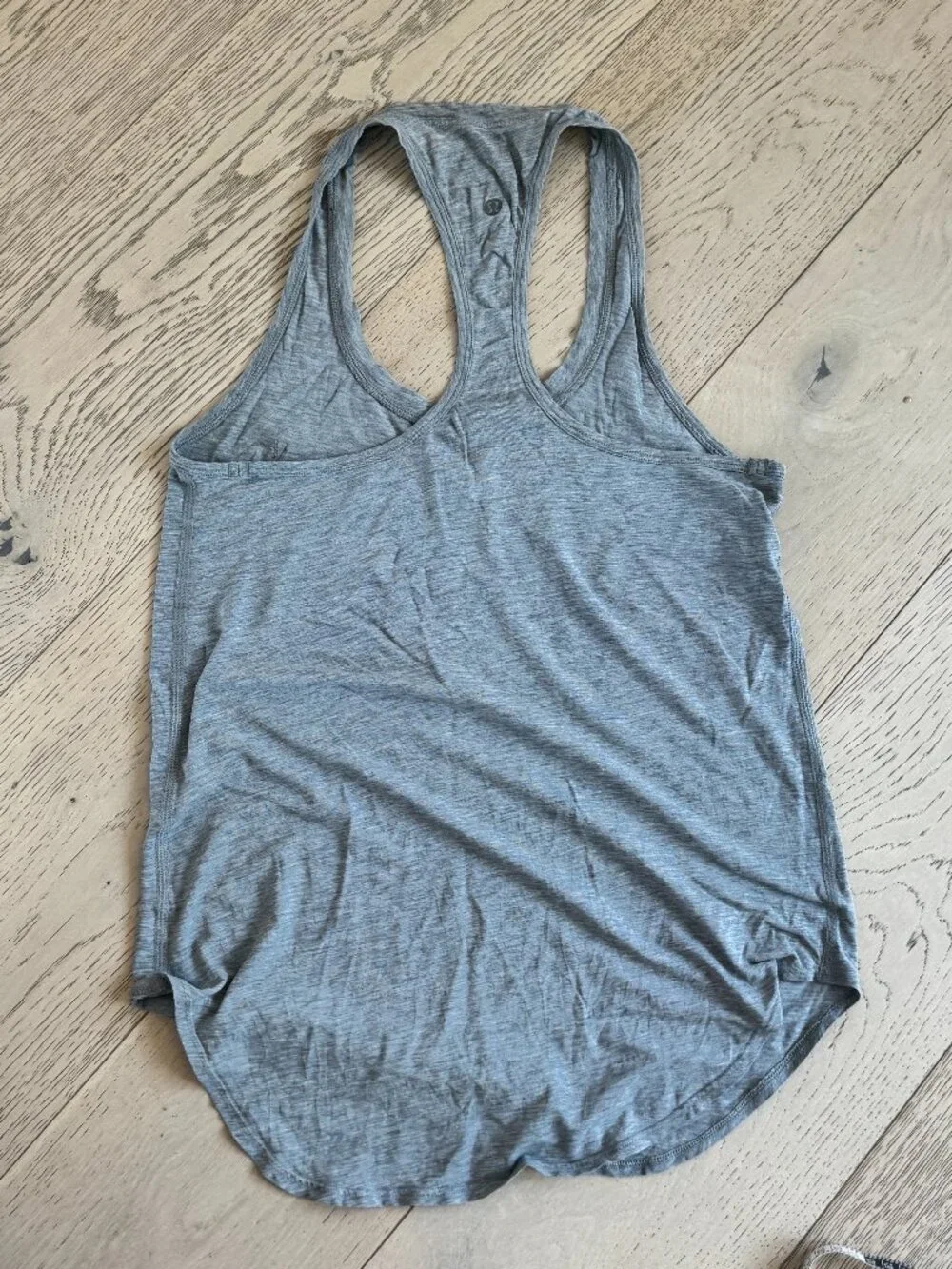LOT Lululemon Workout Tops xx3  sz 6
